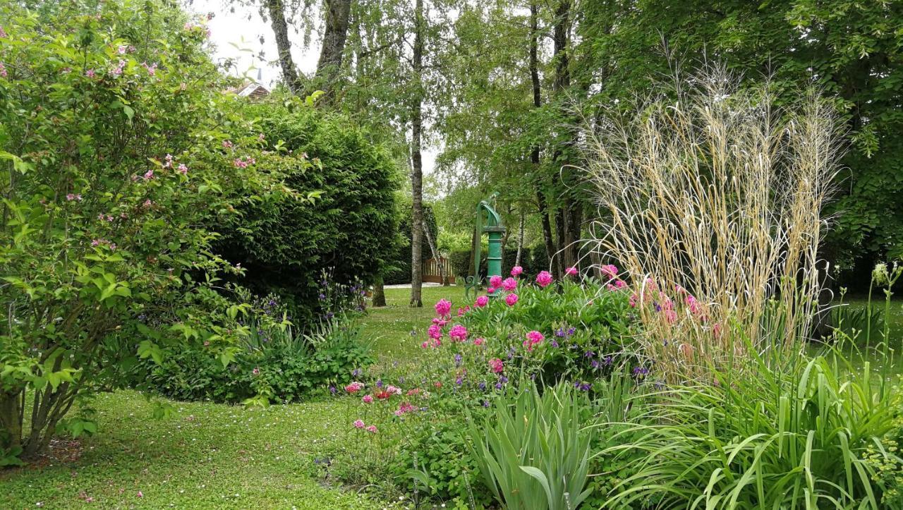فندق Domaine Du Carouge Lirey المظهر الخارجي الصورة