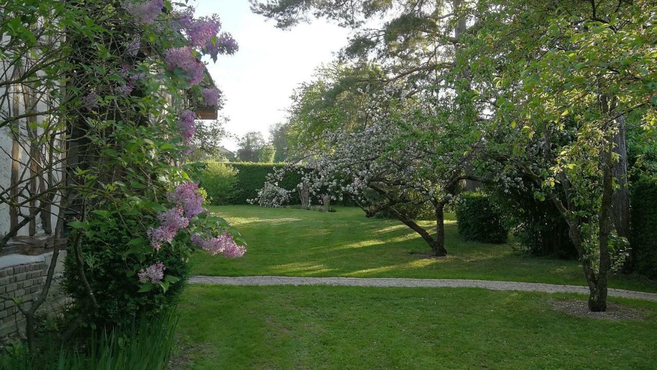 فندق Domaine Du Carouge Lirey المظهر الخارجي الصورة